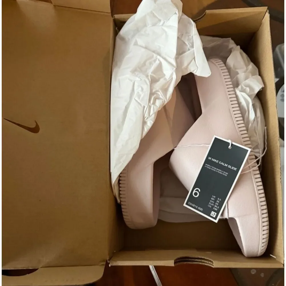 Nike Womens Calm Slides - NWT - SIZE 6